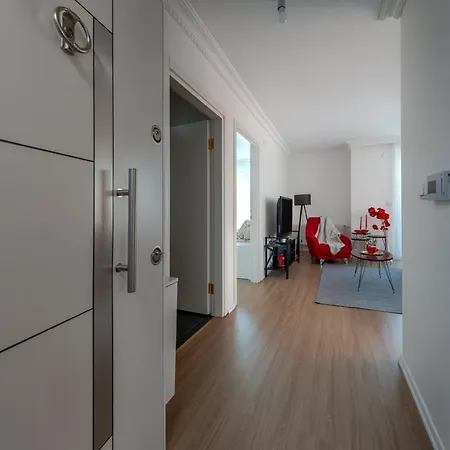 Gorgeous 2 Bedroom Flat In Center 250m To Sea And Nearby Beaches K5 * Canakkale
